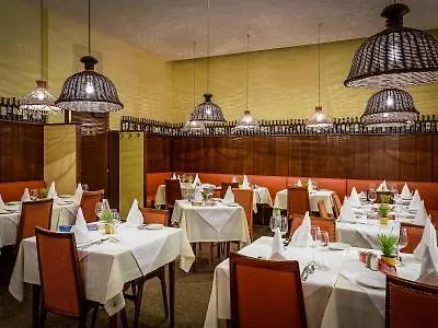 ****  Graben Hotel Vienna Austria