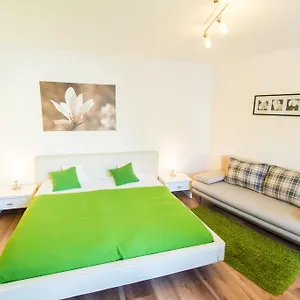 Apartment Hernalser Hauptstrasse, Vienna