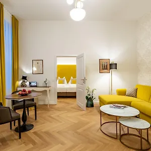 Hotel Theaterhotel &, Wien