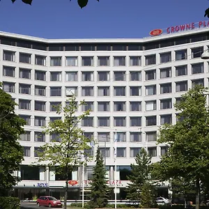 crowne-plaza-helsinki.tophotelshelsinki.com/