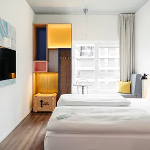 Schani Hauptbahnhof Otel