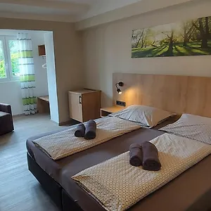 Delagera Pensionat Großmehring
