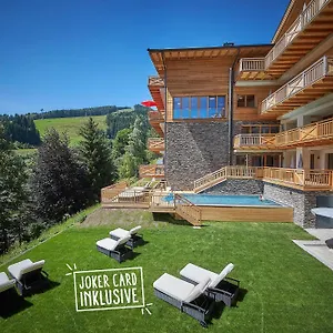 https://hotel-sonnleiten.saalbachhinterglemmhotels.com