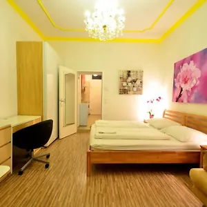 Apart-hotel Ajo Messe - Contactless Check In, Viena