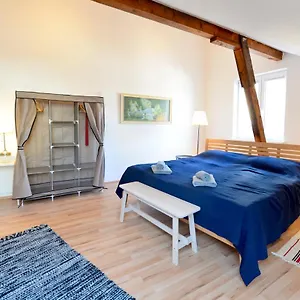 Ferienhaus House With Courtyard & Parking Close To Stadtpark, Wien