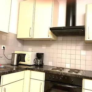 Apartment Opera, Vienna