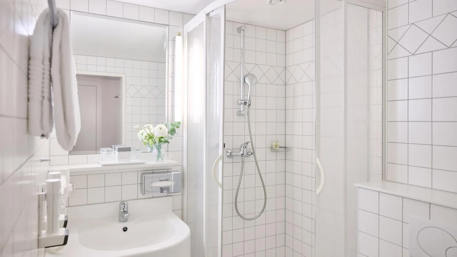 Graben Hotel Wien 4*,