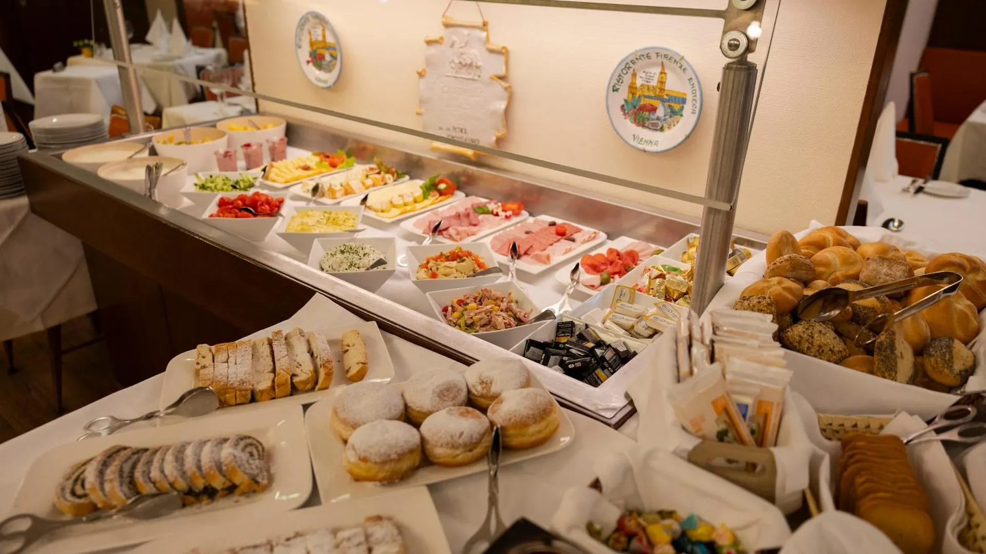 Graben Hotel Wien 4*,